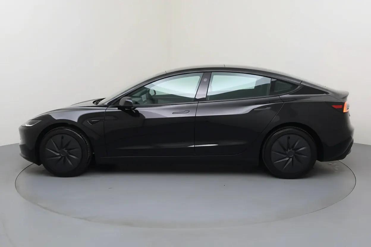 Tesla Model 3 Nice vue 2 Tesla Model 3 en leasing sans apport à Nice — vue 2