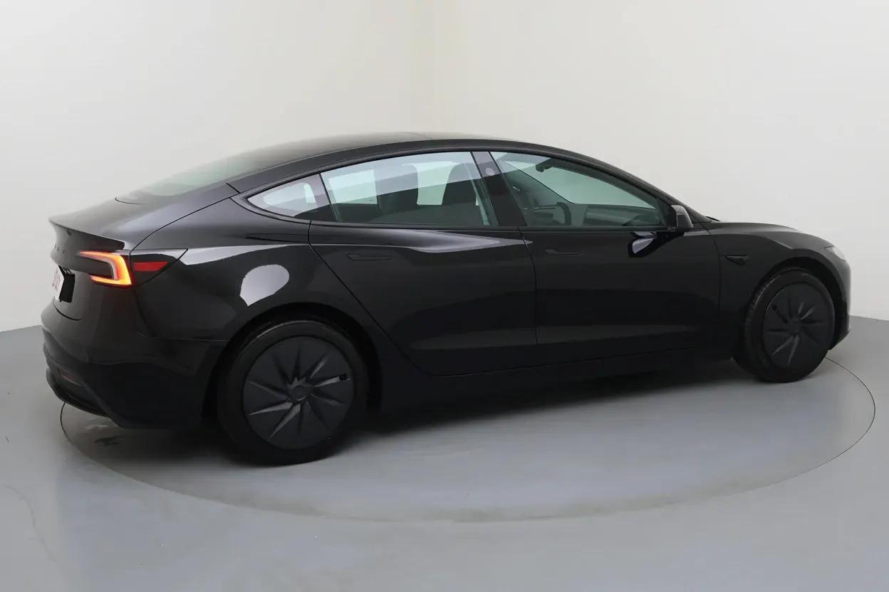 Tesla Model 3 Nice vue 3 Tesla Model 3 en leasing sans apport à Nice — vue 3