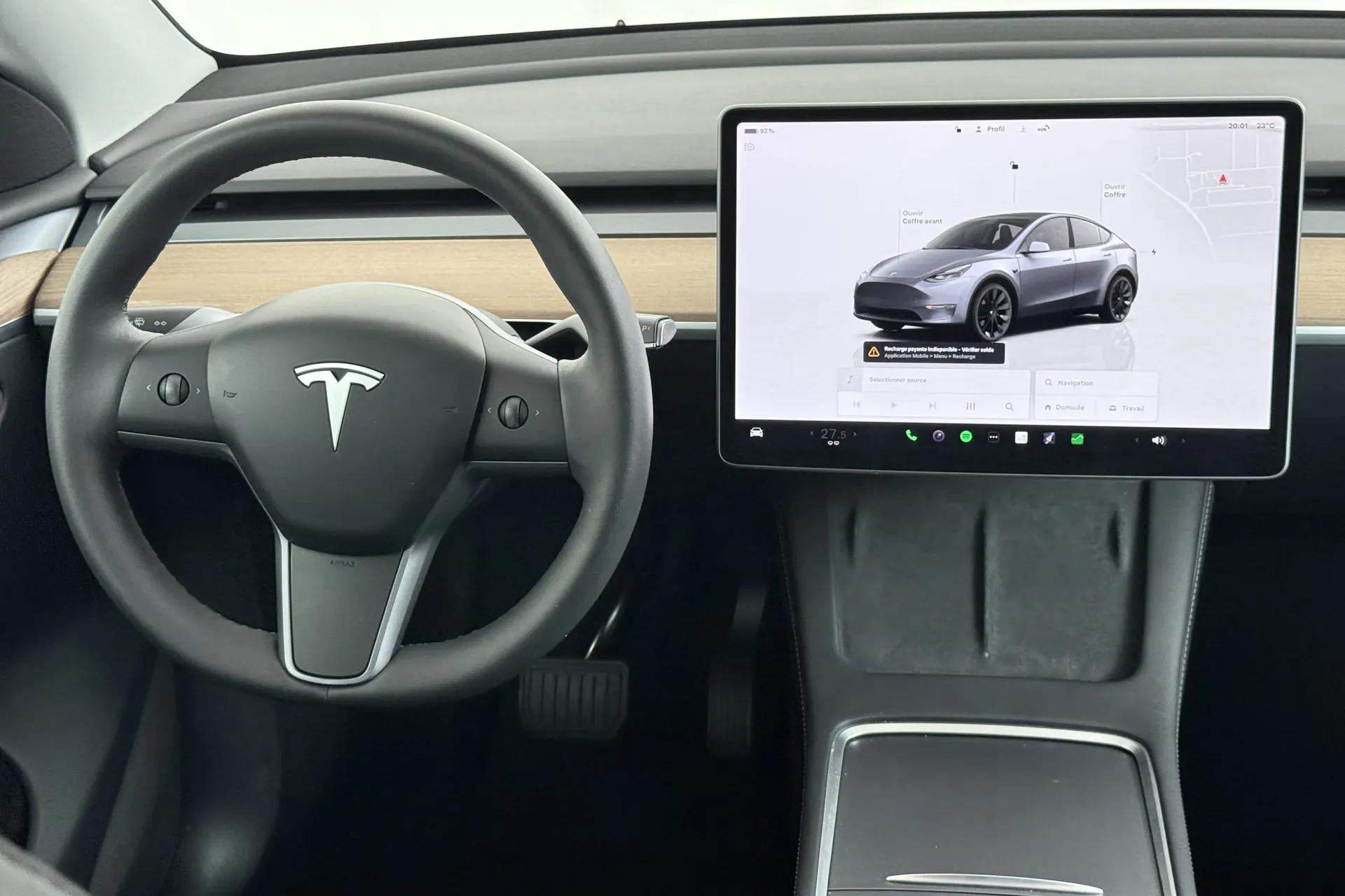 Tesla Model Y Nice vue 4 Tesla Model Y en leasing sans apport à Nice — vue 4